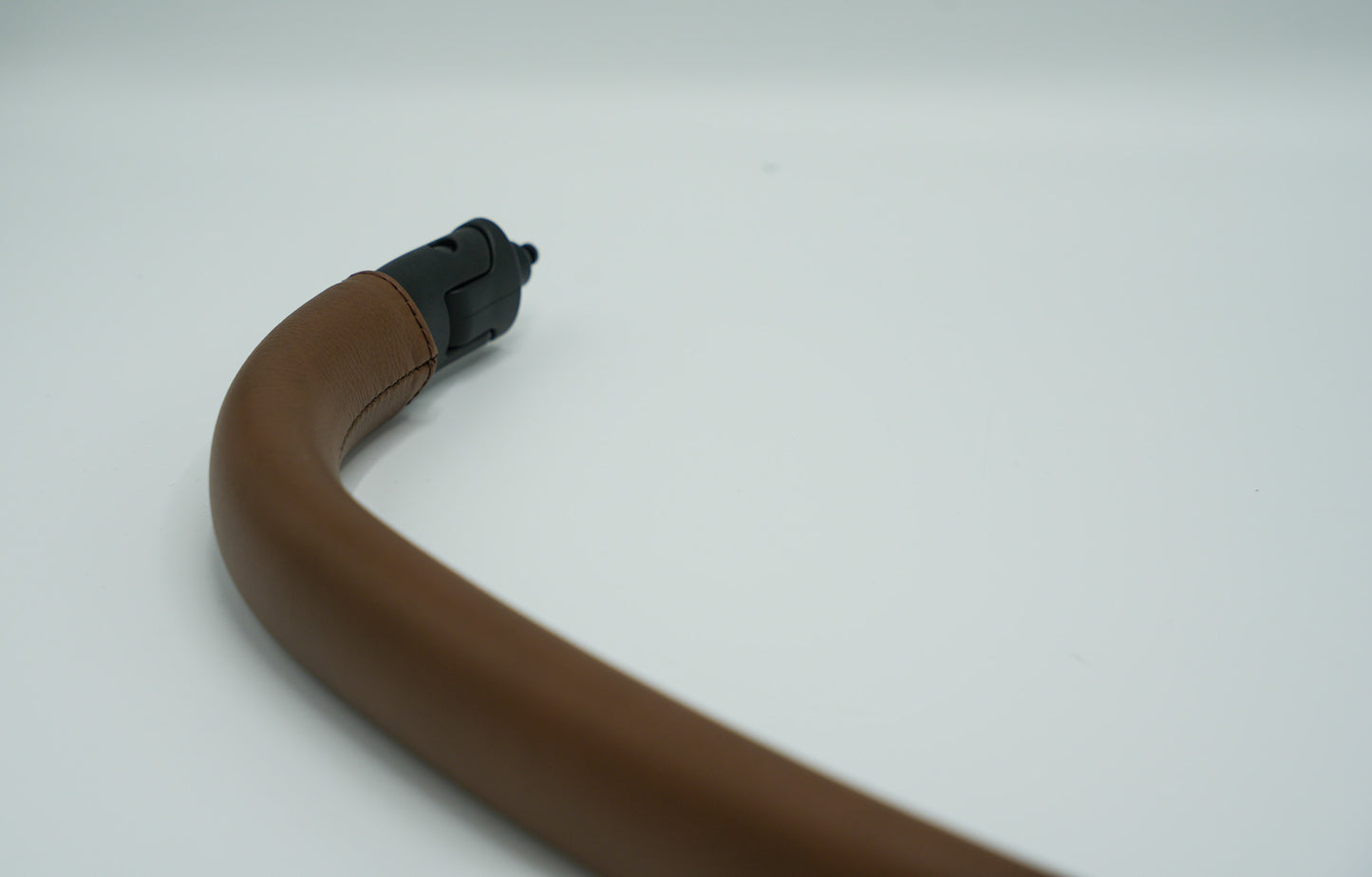 Joie Vinca Spielbügel – Brown Leatherette (Coffee) | Ersatzteil für Kinderwagen