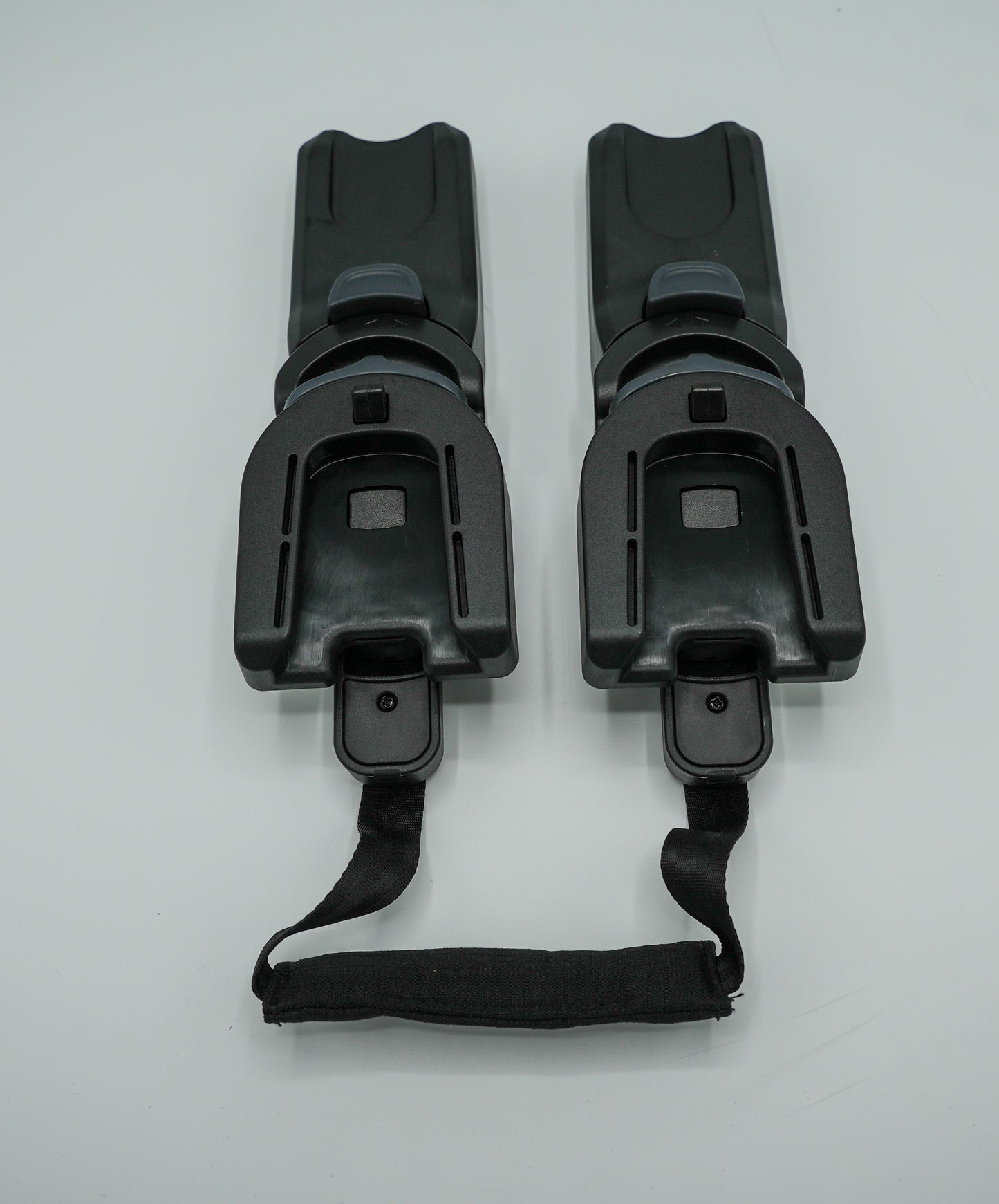 Joie Adapter Finiti – kompatibel mit Babyschalen (Maxi-Cosi, Cybex u.a.) & Joie Ramble Babywanne