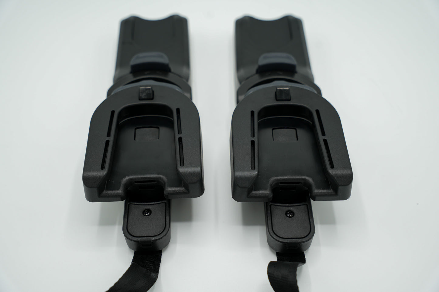 Joie Adapter Finiti – kompatibel mit Babyschalen (Maxi-Cosi, Cybex u.a.) & Joie Ramble Babywanne